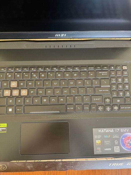 MSI Katana 17.3 I5-12450H/16GB/512 RTX4050 144HZ/TGP-105W