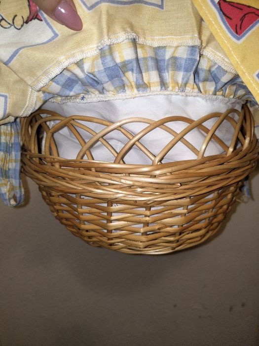 Cesta de utensílios de bebé