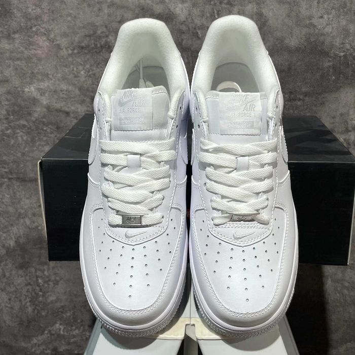 Nike Air Force 1 Low Supreme Biały r.40