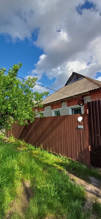 Продам будинок в районі Одеської!!