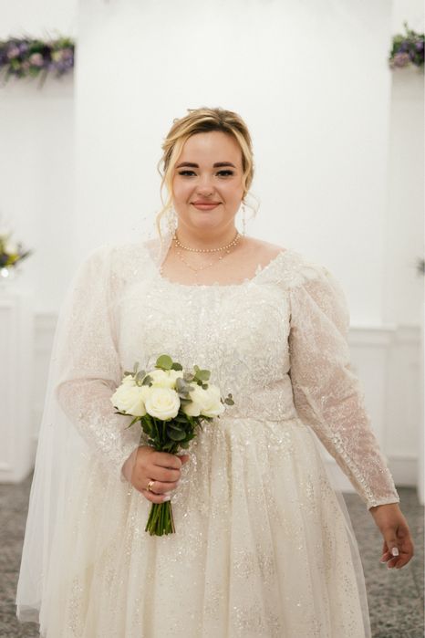 Весільна сукня plus size