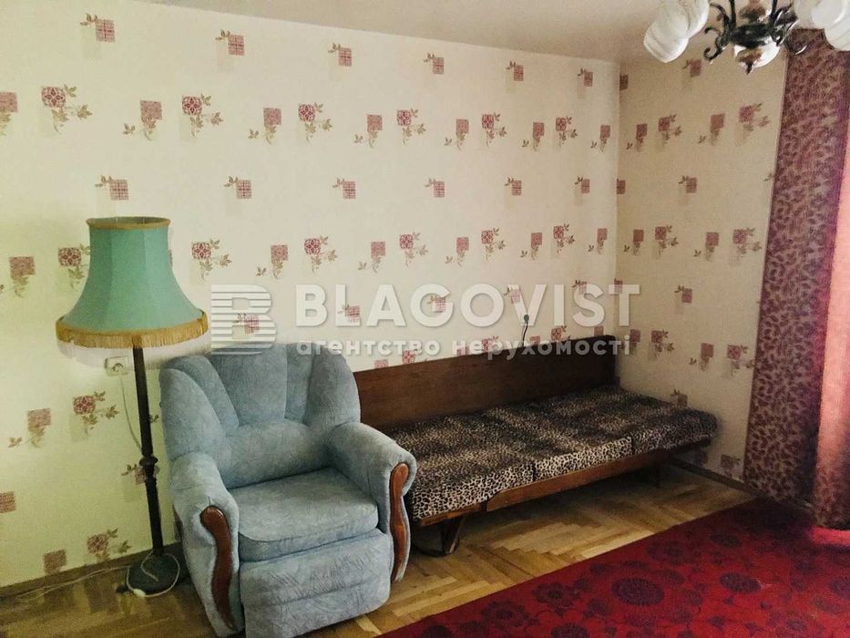 Продаж 1-к квартири 40м. Косметичний ремонт, гарний стан. Радченка, 12