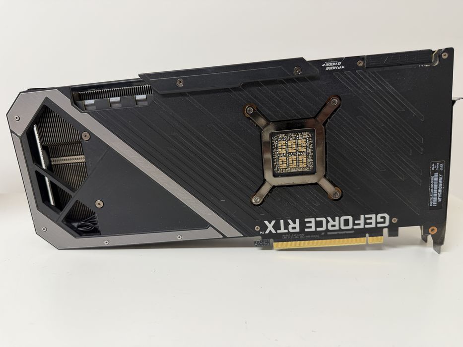 Karta graficzna Asus Rog Strix RTX 3090 24GB