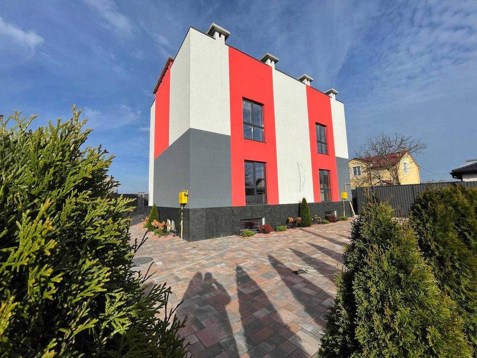 Дуплекс 74 м2. + 35 кв підвал. Тепла підлога! Газ, центр Гостомеля