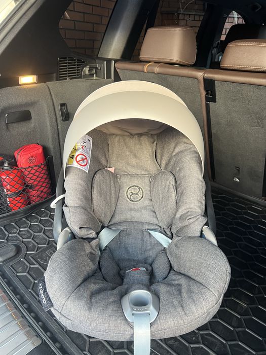 Автокрісло Cybex
