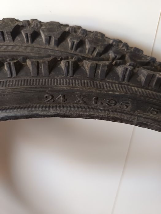 Pneus 24 para BTT com câmaras de ar