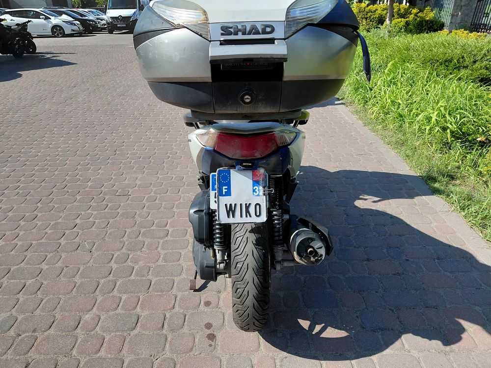 alt