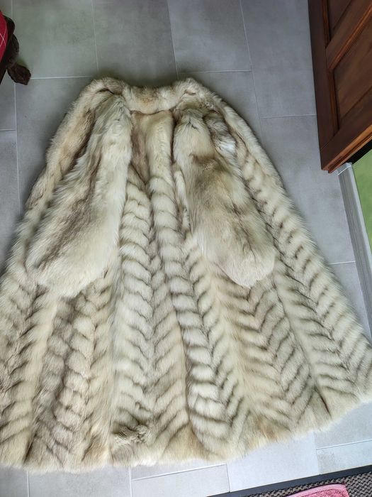 Futro z lisa polarnego