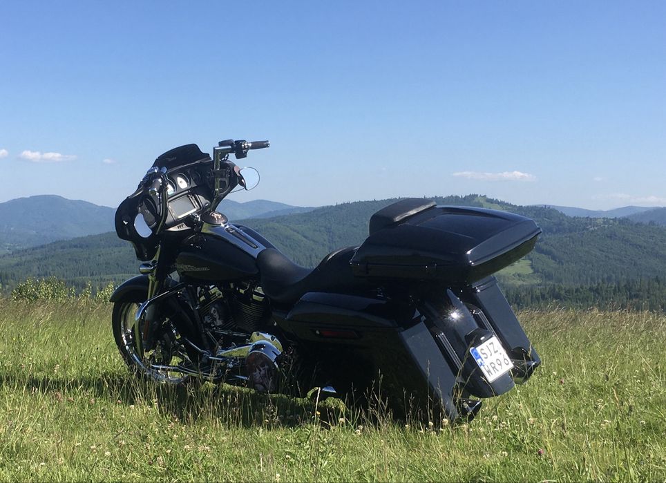 Harley Davidson Street Glide 124 cale 132 km.
