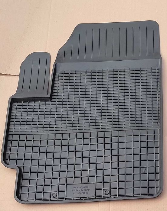 FORD FOCUS III Dywanik od KIEROWCY gumowy dopasowany korytko korytka