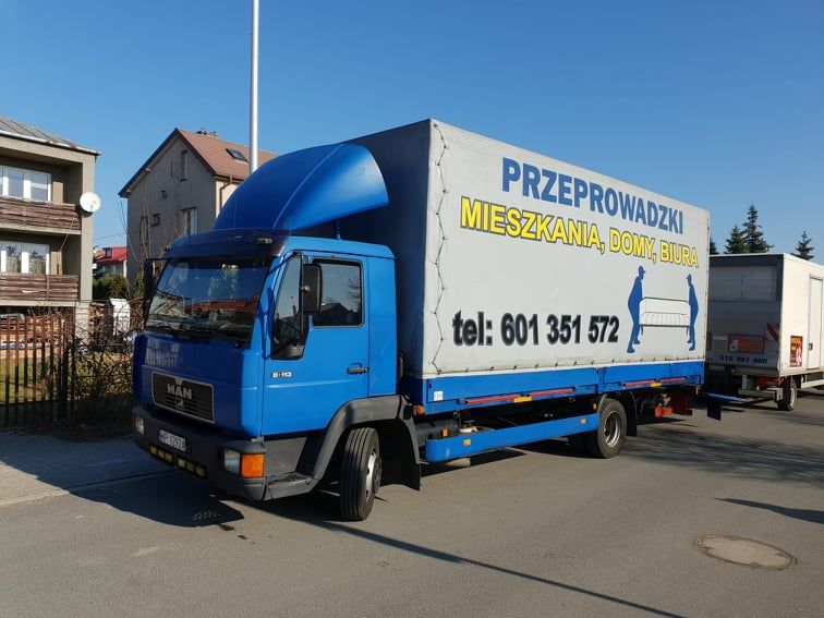 MAN L2000 Plandeka + Winda