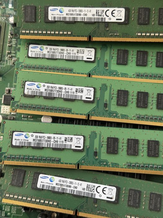 Оперативна пам'ять Samsung DDR3 16GB (Комплект 2x4GB та 4x2GB) PC3