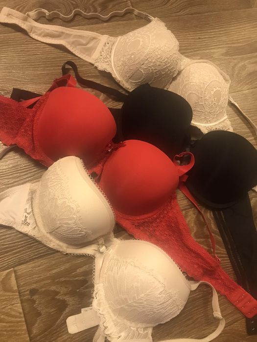 Продам лівчики одягнені раз