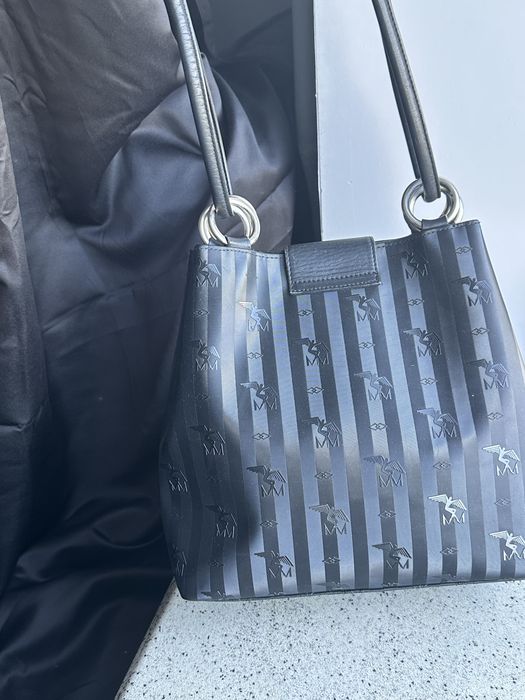 Жіноча сумка Maison Mollerus Suisse оригінал шкіра всередині і ремінь