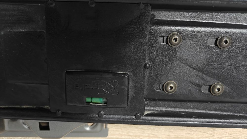 продам настенное крепление кронштейн для ТВ телевизора VESA 200x200