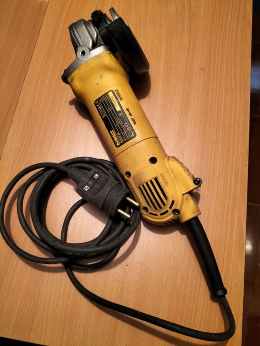 Rebarbadora DeWalt de 1400w