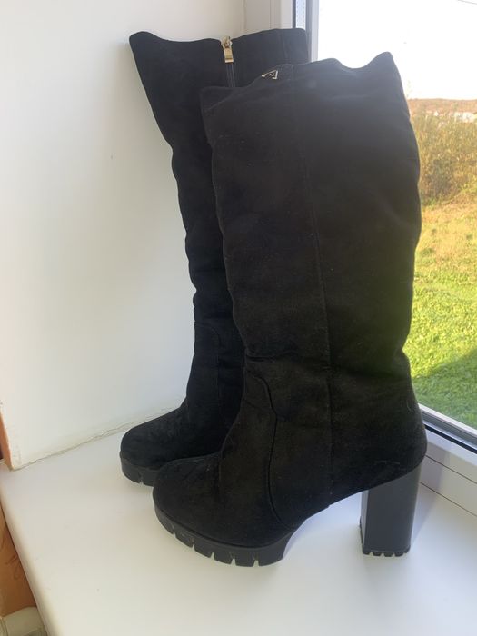 Чоботи зимові.