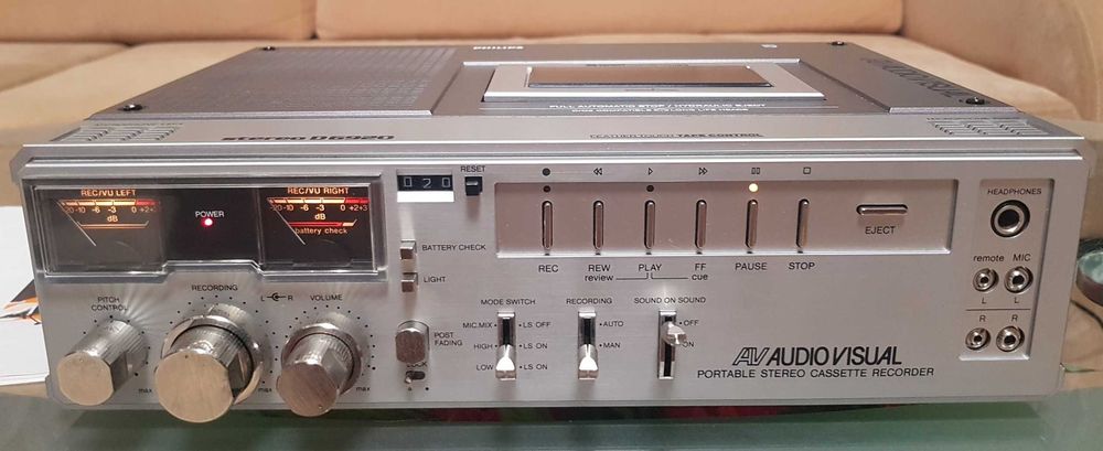 Кассетный магнитофон Philips D 6920 stereo made in Austria