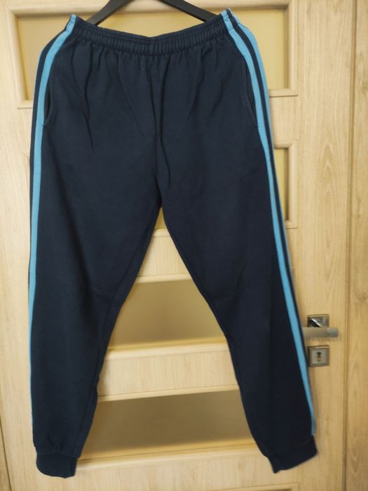 Dres sportowy wojskowy  100/175
