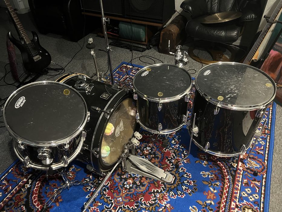 Барабанная акустическая установке Sonor 1003