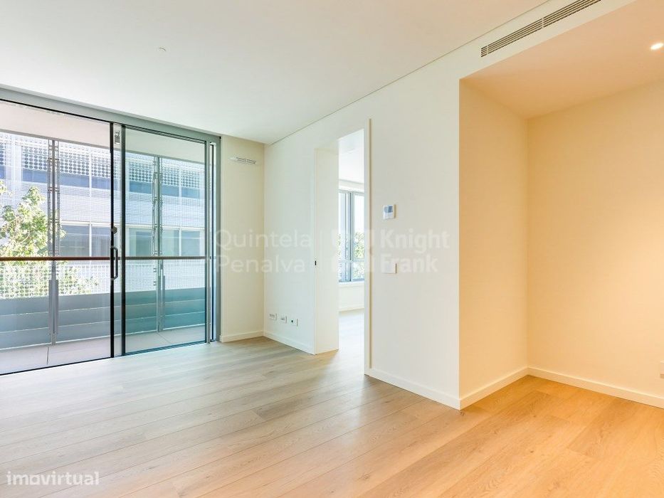 Apartamento T1 para arrendamento no Prata Riverside Village