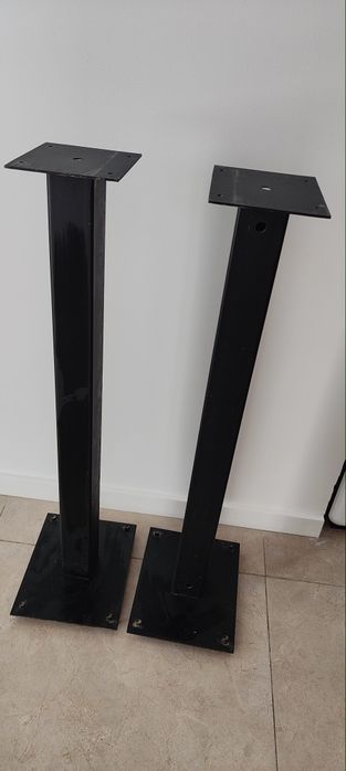 Stojaki na głośniki
