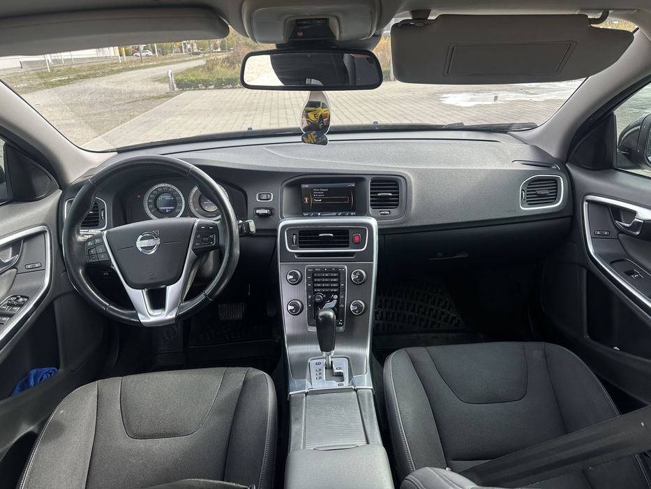 Volvo V60 2010 року