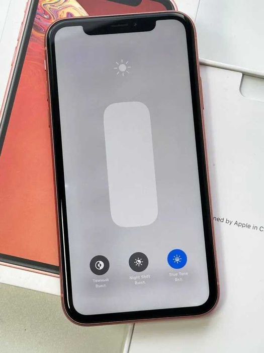 iPhone XR Coral 100% батарея. Гарний стан