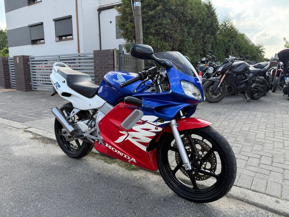 Honda NSR Honda NSR 125 R     Kat.B*2T*125CM*Sport*