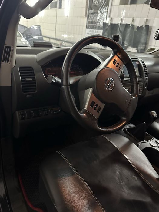 Nissan Navara 2007 рік