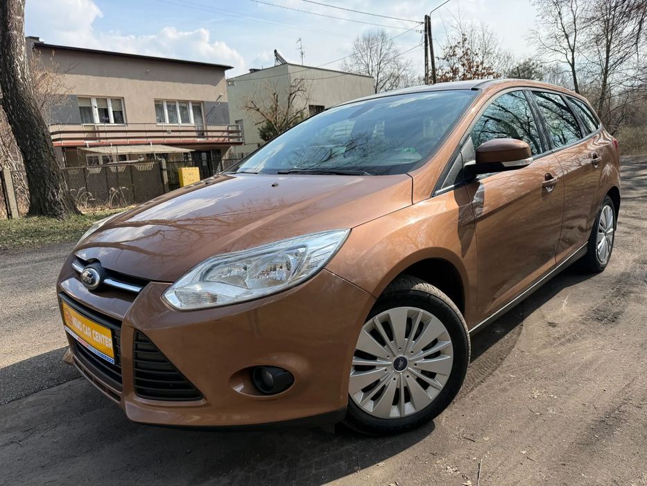 Ford Focus Piękny kolor Klimatronik 1.6 Tdci 105PS Par Asist grzane fotele