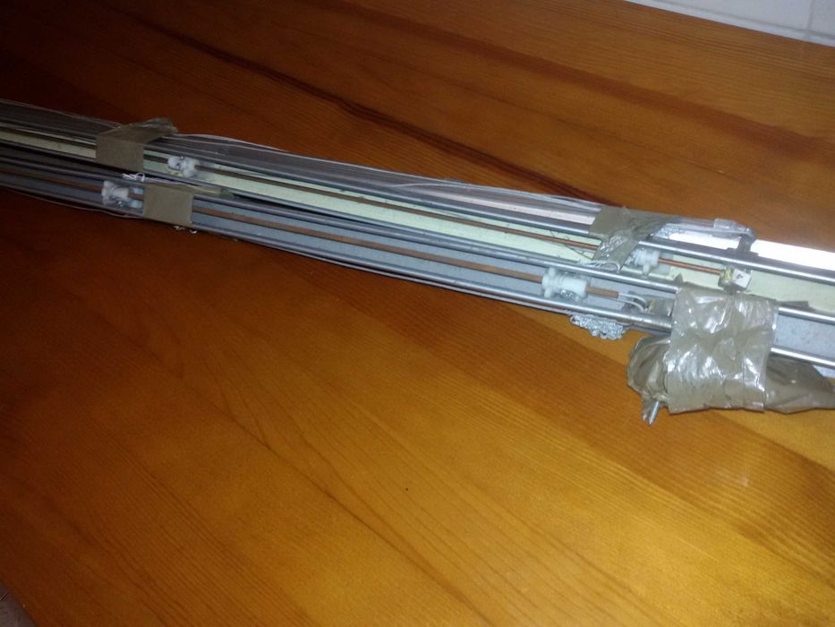 Estore em alumínio- cinzento64575213902339124