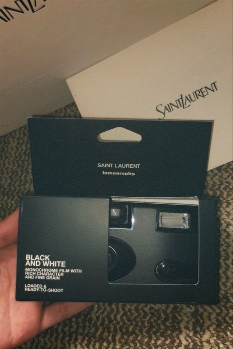 Плівкова фотокамера Yves Saint Laurent