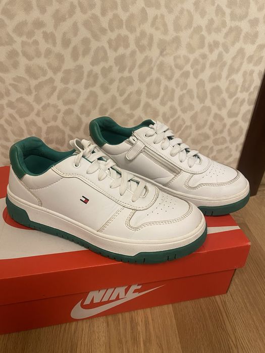 Кросівки жіночі TOMMY оригінал