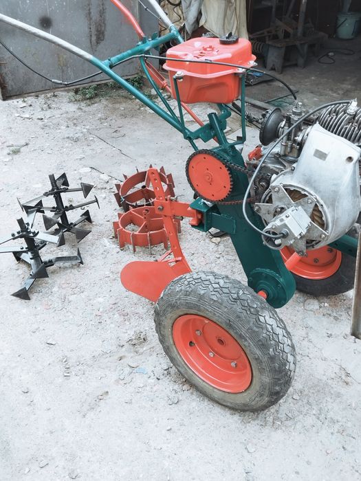 Продам мотоблок.