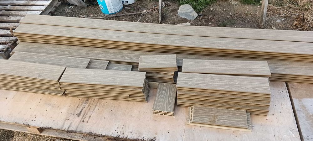 Deska Tarasowa kompozytowa LIDERWOOD CLASSIC Miodowy Teak dł. 3 m