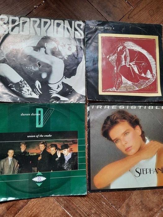 Vendo singles em vinil, de colecção