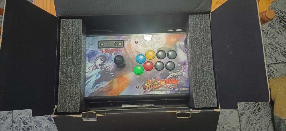 Mad Catz Street Fighter X Tekken ARCADE FIGHTSTICK V.S.EDITION Xbox360