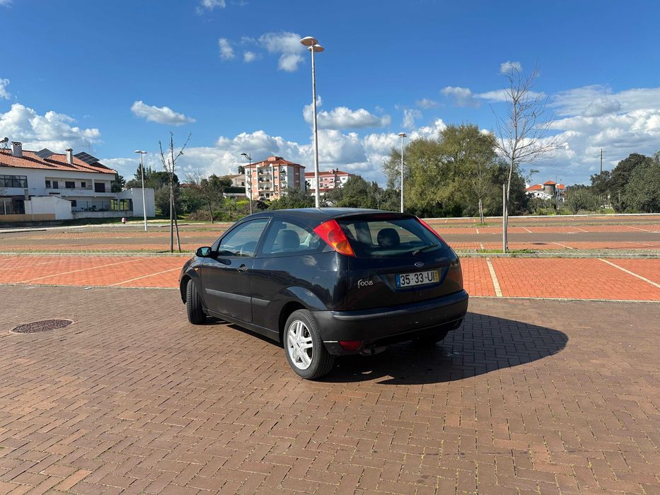 Ford Focus 1.4 16v425384071072983042