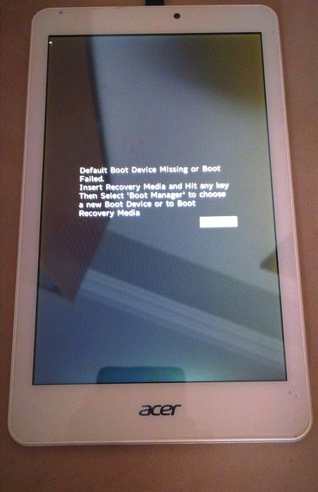 Tablets e telemóvel para peças.