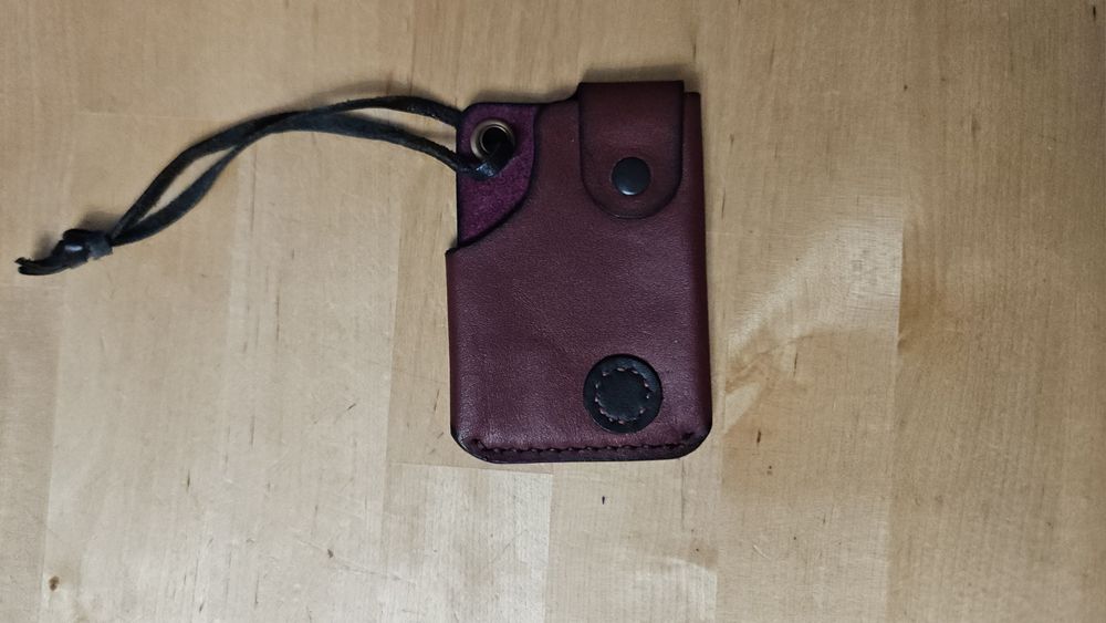 Borubar Skóroszyj - minimalistyczny portfel skórzany