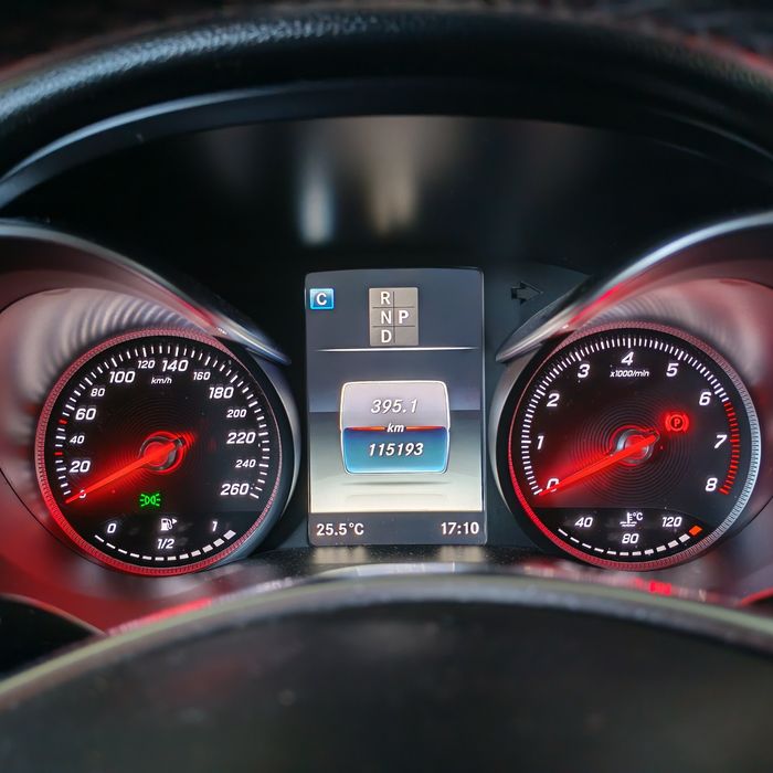 Mercedes C200 CGI Limousine Premium AMG Line 9 G Tronic Gasolina