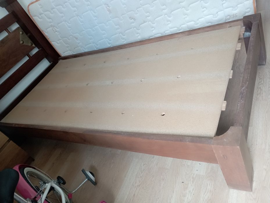 Cama madeira maciça solteiro