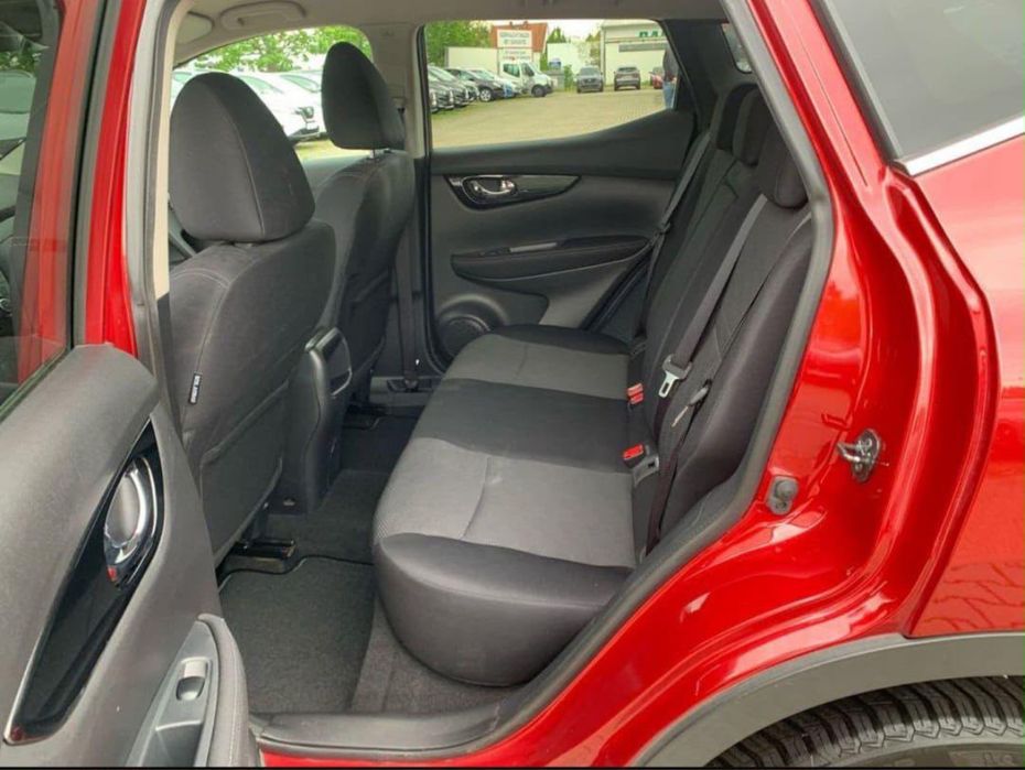 Продам автомобіль Nissan Qashqai 1,2 Бензин, 2016 року