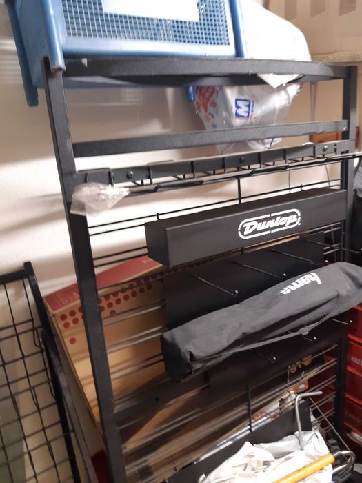 Expositores diversos