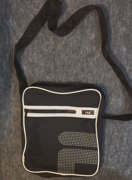 Торг Сумка від бренду Fila