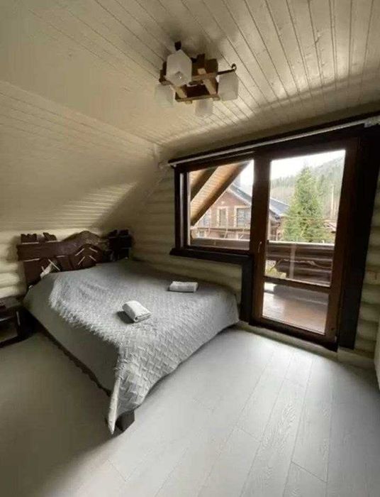 Здається котедж 4 спальні, Відпочинок в горах Карпат, бассейн та сауна