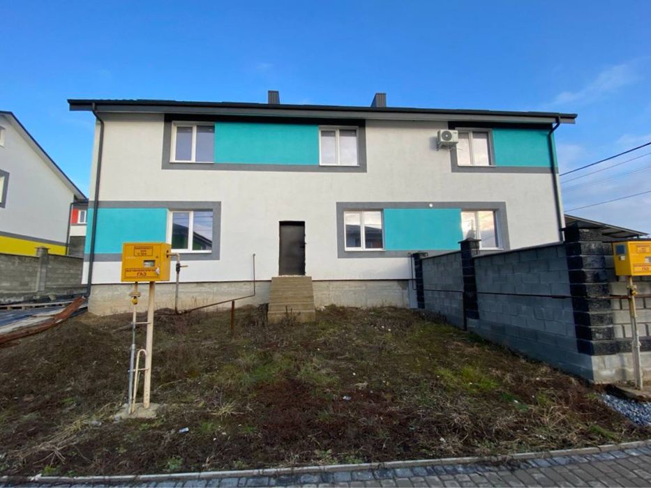 Котедж в районі  Ювілейний з міськими комунікаціями