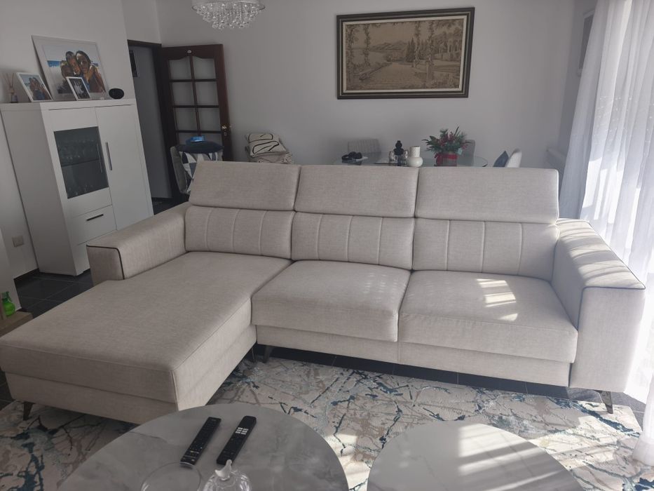 Sofá chaise-long novo