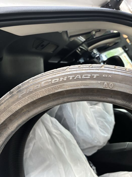 Continental procontact 255/35/19 0424 s+w